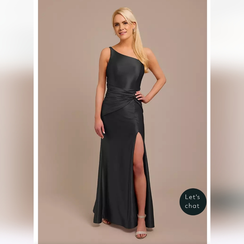 Elegant Black One-Shoulder Evening Dress